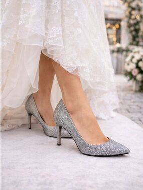 MICHAEL KORS SILVER PARTY PUMPS SIZE 8